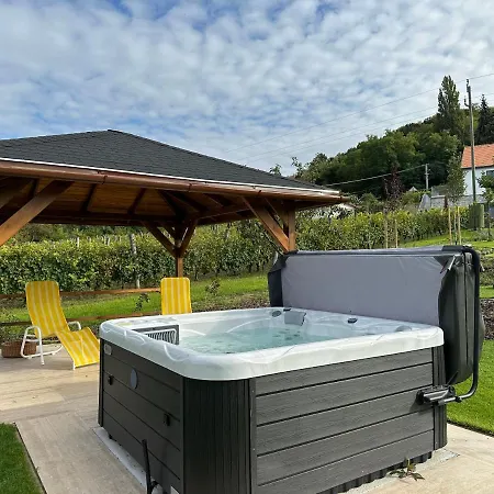 Guest house Rabai Katalin Boraszat Es Vendeghaz Neszmely
